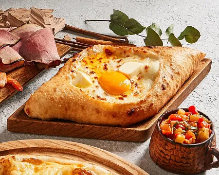 Хачапури по-аджарски